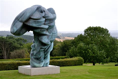 Yorkshire Sculpture Park: Niezwykłe dzieła sztuki w sercu przyrody!